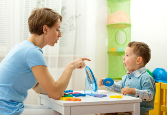 Nguyên nhân trẻ nói ngọng và cách chữa tật nói ngọng cho bé đúng phương pháp