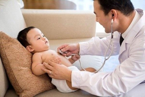 Bệnh viêm đường hô hấp trên ở trẻ và cách phòng bệnh cho trẻ khi chuyển mùa