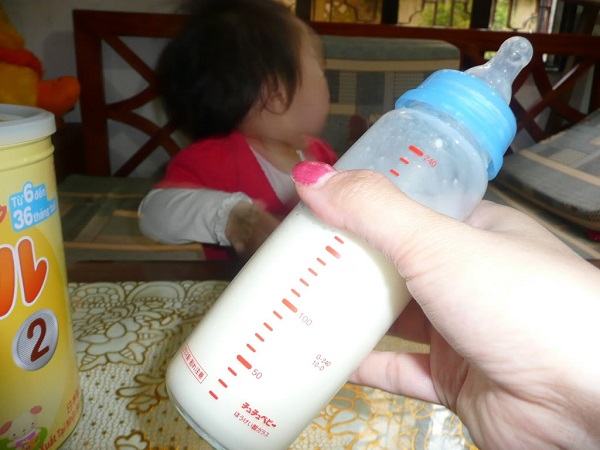 hướng dẫn pha sữa meiji và morinaga 7