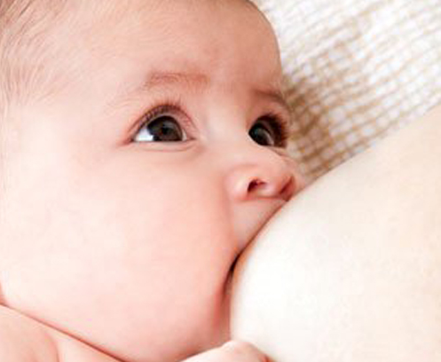 Hướng dẫn các mẹ cai sữa cho bé đúng cách và hiệu quả
