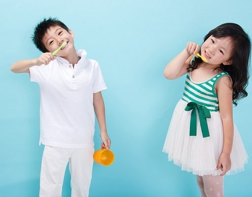 hướng dẫn cách xử lý khi trẻ không chịu đánh răng phải làm sao